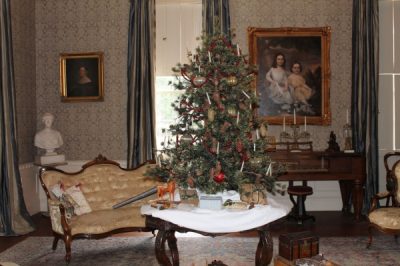 Historic Holiday House Tours